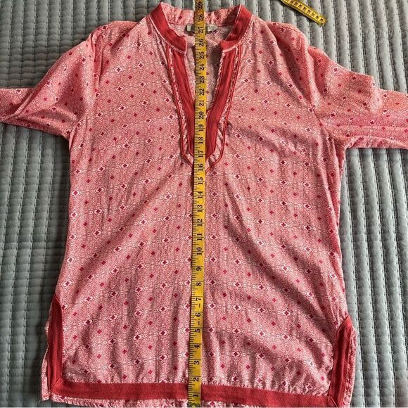 Rose & Thyme Long Sleeve Mosaic Peasant Tunic Pink and White Size Large - Picture 9 of 10